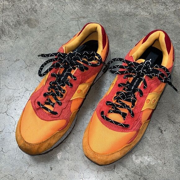 Saucony orange red sneaker - Picture 3 of 6